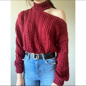 BURGUNDY KNIT SWEATER WITH OPEN SHOULDER